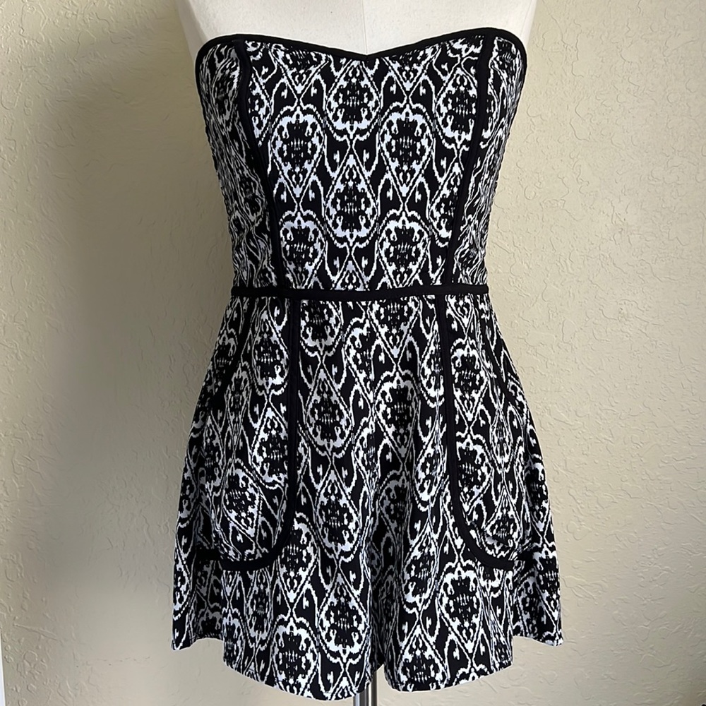 xhilaration Black & White Strapless Romper